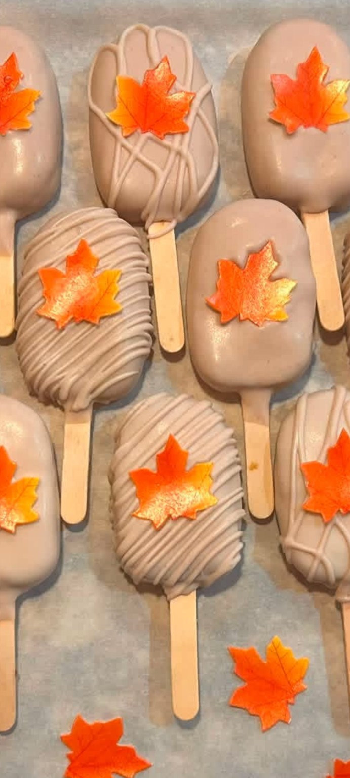 Autumn Maple Leaf Cakesicles